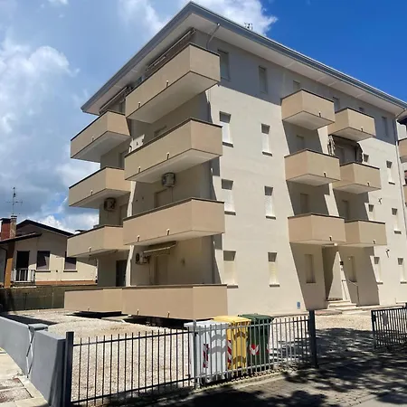 Condominio Cristina - Agenzia Cocal Caorle Extérieur photo